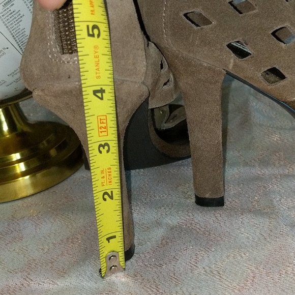 Suede Leather Sandal Heel Pristine Condition - Picture 6 of 6
